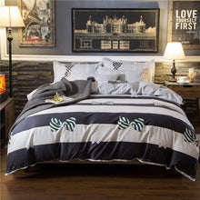 Load image into Gallery viewer, Red Heart Bed Linen Set