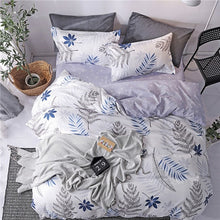 Load image into Gallery viewer, Blue Pink Bed Linen Set