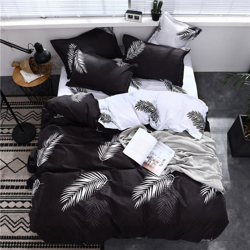 Black Feather Bed Linen Set