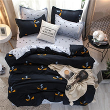 Load image into Gallery viewer, Black Feather Bed Linen Set
