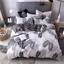 Load image into Gallery viewer, Black Feather Bed Linen Set
